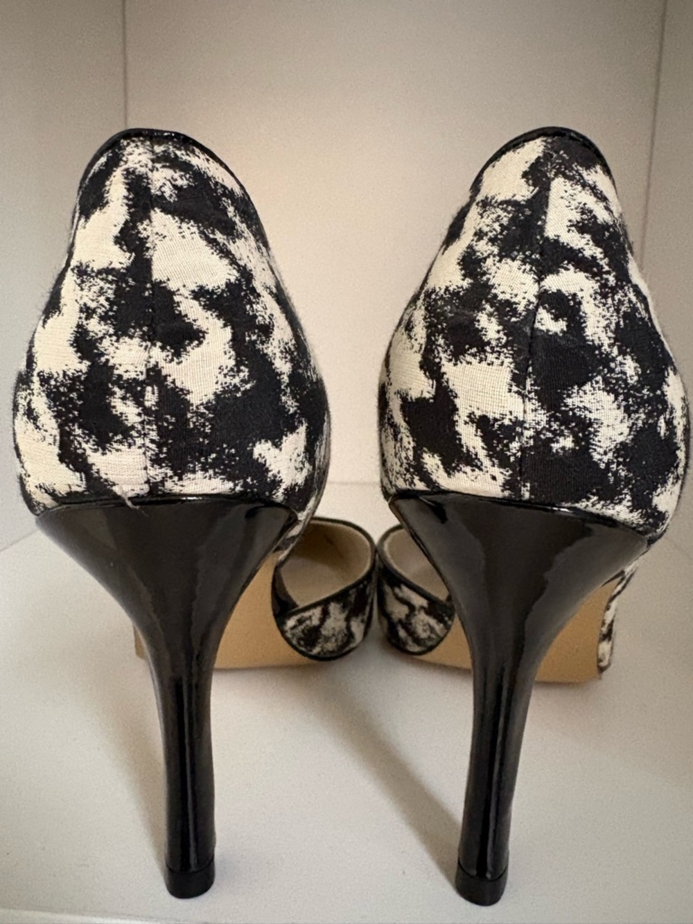 Anne Klein Black and White Houndstooth Pumps Heels Size 6.5 - Picture 5 of 6